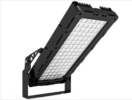 LUMILEDS 36000lm 300W Led Futbol Projektörleri 150LPW