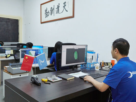 D4 LED Nem geçirmez lamba 160 LPW DIP Gücü / 3CCT / 3 Faz Değişimi 1SKU = 12SKU'ya kadar birçok uygulama için ideal bir çözümdür.