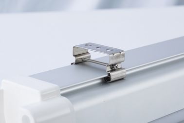 Yüksek Parlaklık LED Tri Proof Işık Buhar Geçirmez Depo Otopark Kolay Kurulumlar